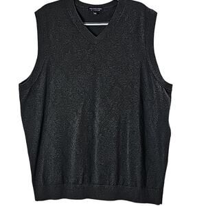 Mens Sz 2XL Gray V-Neck Sleeveless 100% Cotton Vest Preppy Roundtree & Yorke
